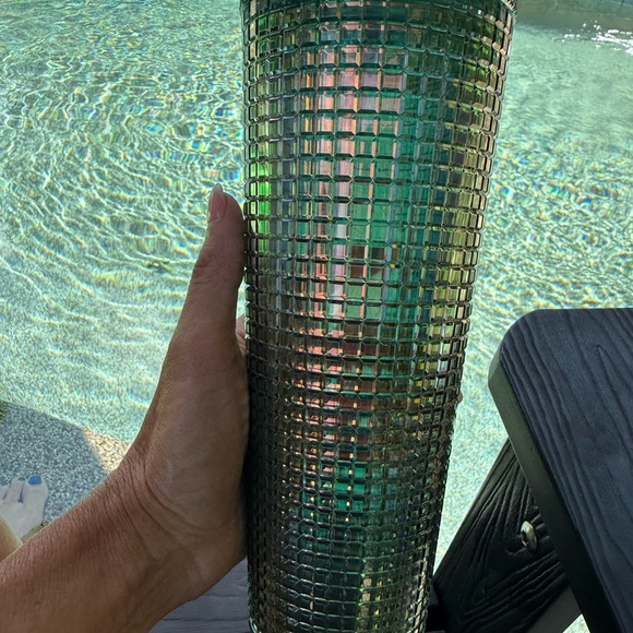 Starbucks Green Water Bottle with Geometric Design - Picture 2 of 4